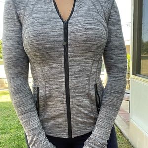 Lulu zip up